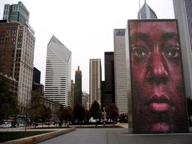 One of the two light art pieces in Millennium Park.