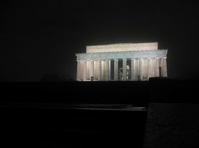 The Lincoln Memorial is never dark.