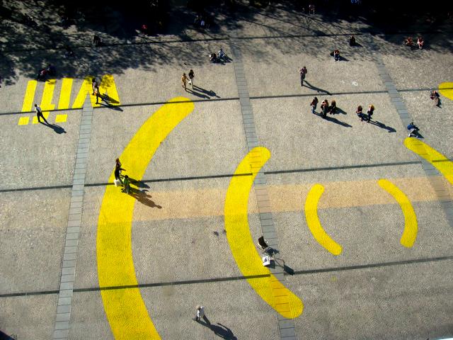 A giant wi-fi symbol in the plaza outside the Pompidou Center.